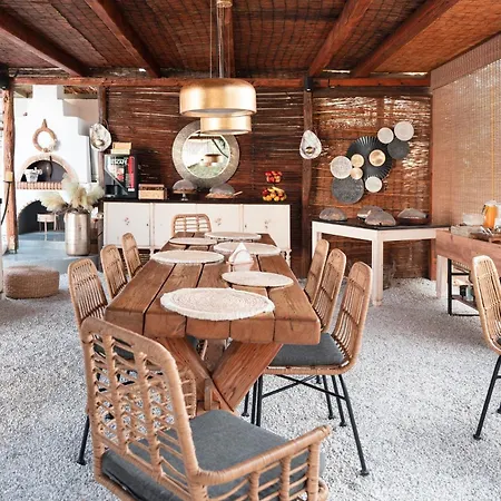 Aparthotel Sunrock - Petunia Naxos City