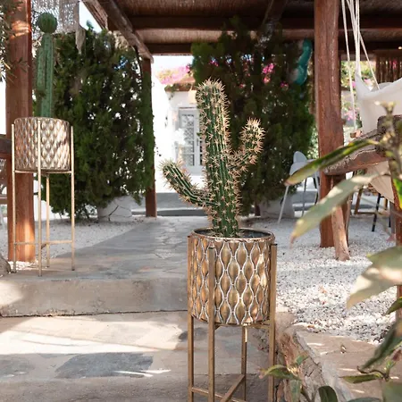 Sunrock - Petunia Apart Otel Stelida (Naxos)