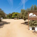 Lägenhetshotell Sunrock - Petunia